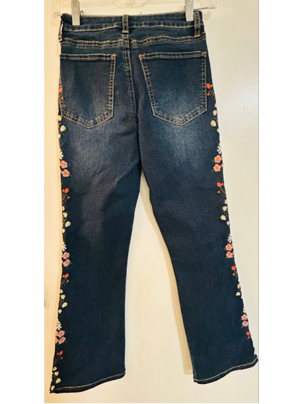Ashley Mason Premium High Rise Bootcut Jeans Size 0/24 Floral Embroidered NWT - Picture 5 of 6
